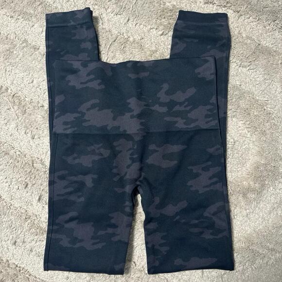 SPANX Look At Me Now Seamless Leggings - Picture 1 of 3